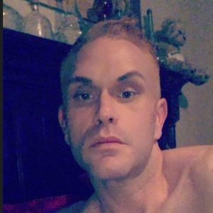 Meet your Posher, Johnathan